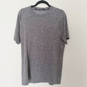 Rhône Men’s Short Sleeve Athletic Top Shirt Active Gym